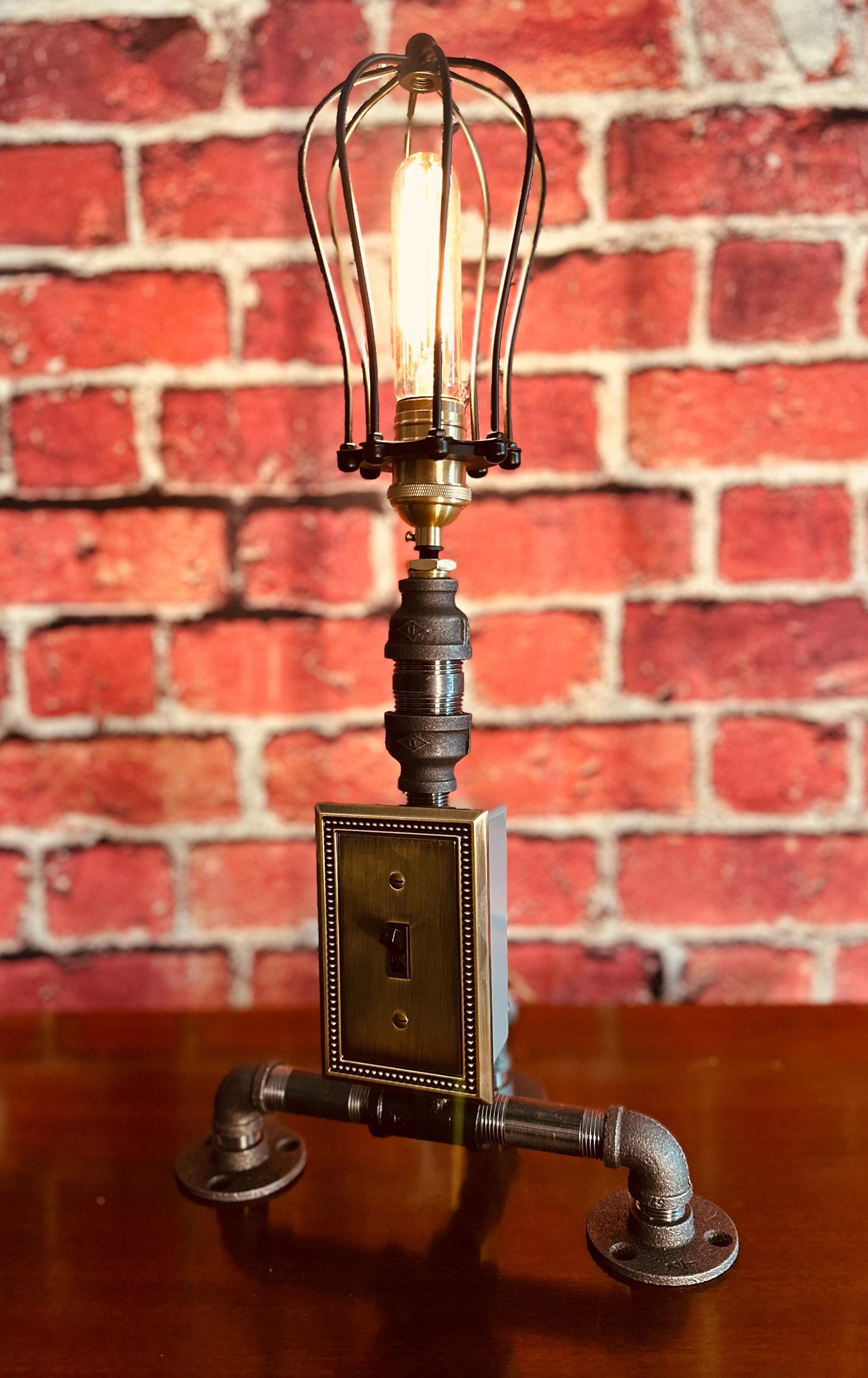 The Gentleman | Pipe Lamp