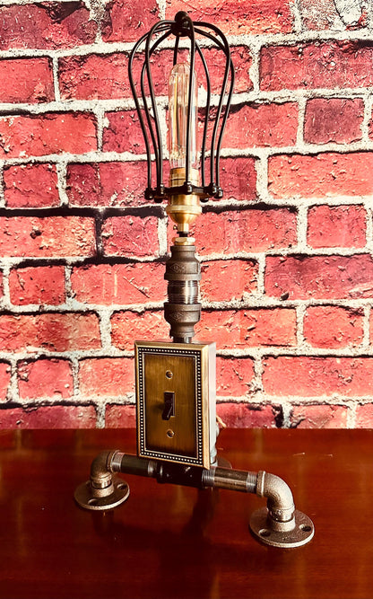 The Gentleman | Pipe Lamp