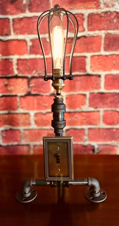 The Gentleman | Pipe Lamp