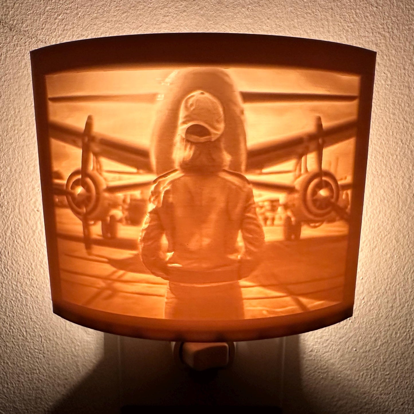 Vintage Female Pilot | Lithophane Night Light